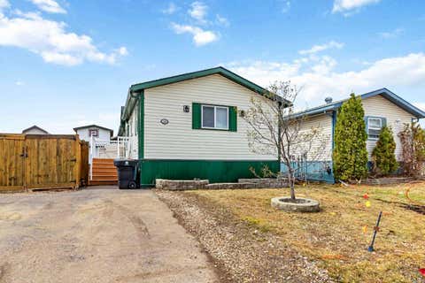 Photo of 240 Mckinlay Crescent, Fort McMurray, AB T9K 2M8 (MLS # A2339863)