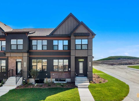 Photo of 2061 Vantage Way SW, Airdrie, AB T4B 5Y5 (MLS # A2338428)