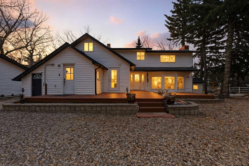 Photo of 12040 338 Avenue E, Rural Foothills County, AB T1S 1A2 (MLS # A2295648)