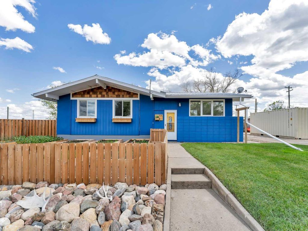 Photo of 436 3 Street W, Empress, AB T0J 1E0 (MLS # A2265779)