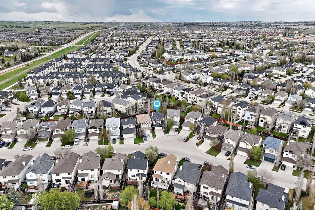 Photo of 40 Tuscany Vista Crescent NW, Calgary, AB T3L 2Z9 (MLS # A2310989)