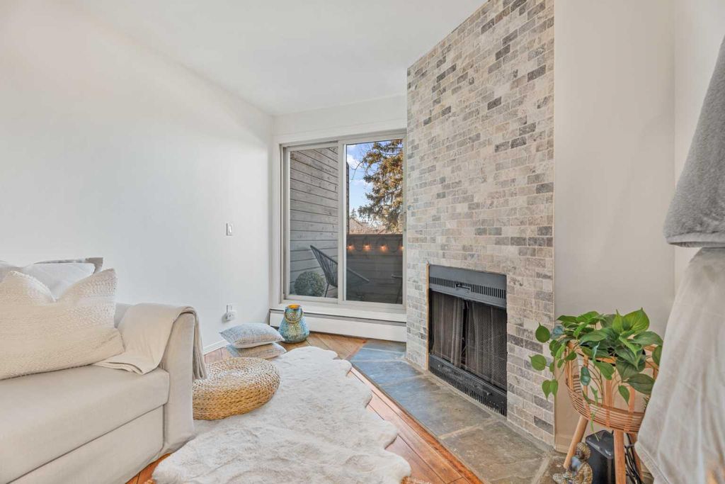 Photo of 2218 30 Street SW #207, Calgary, AB T3E 2L8 (MLS # A2283742)