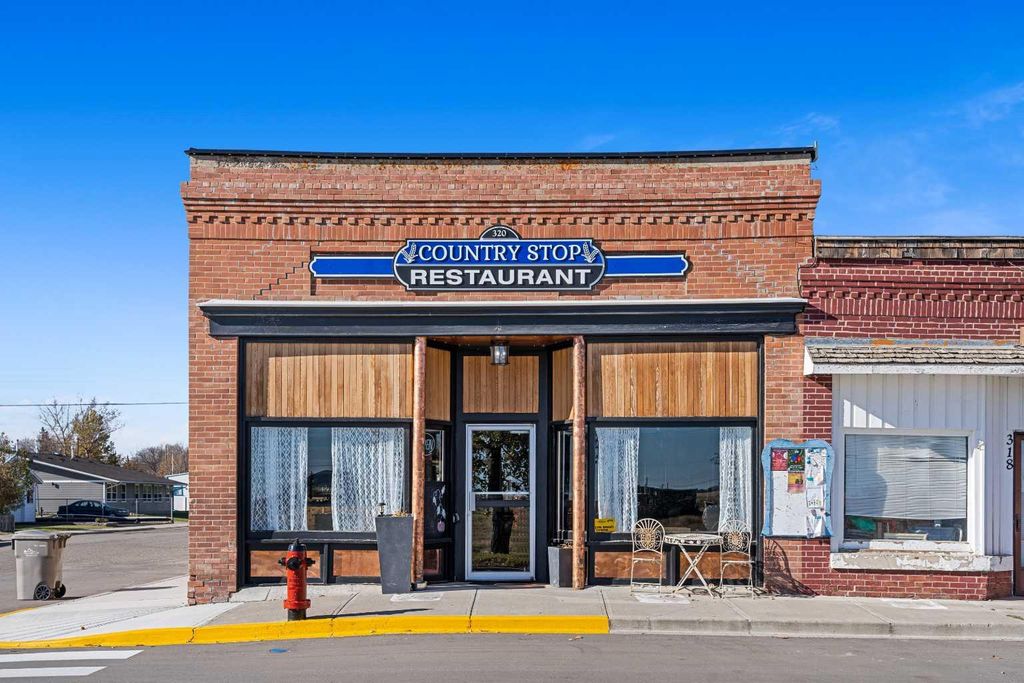 Photo of 320 Railway Avenue, Granum, AB T0L 0A2 (MLS # A2265983)