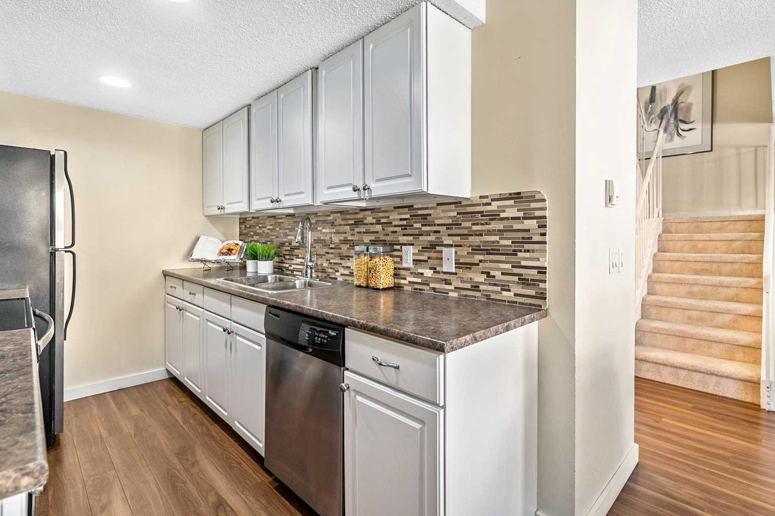 200 Brookpark Drive SW 423