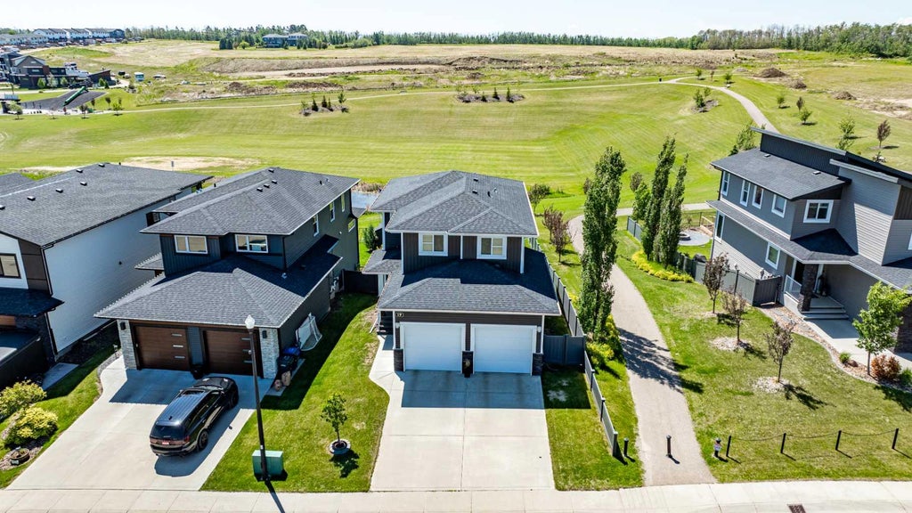 Photo of 19 Vanveller Way, Sylvan Lake, AB T4S 0M4 (MLS # A2340387)