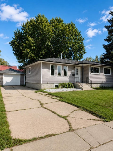 Photo of 10124 110 Avenue, Grande Prairie, AB T8V 1S6 (MLS # A2297555)