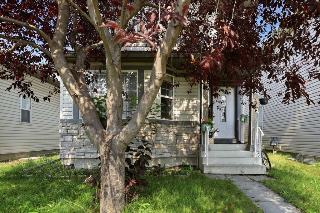 Photo of 92 Arbour Meadows Close NW, Calgary, AB T3G 5J4 (MLS # A2340907)