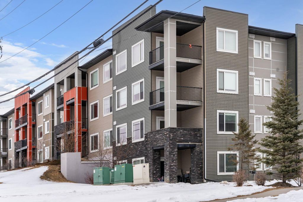 Photo of 16 Sage Hill Terrace NW #121, Calgary, AB T3R 0W7 (MLS # A2295638)