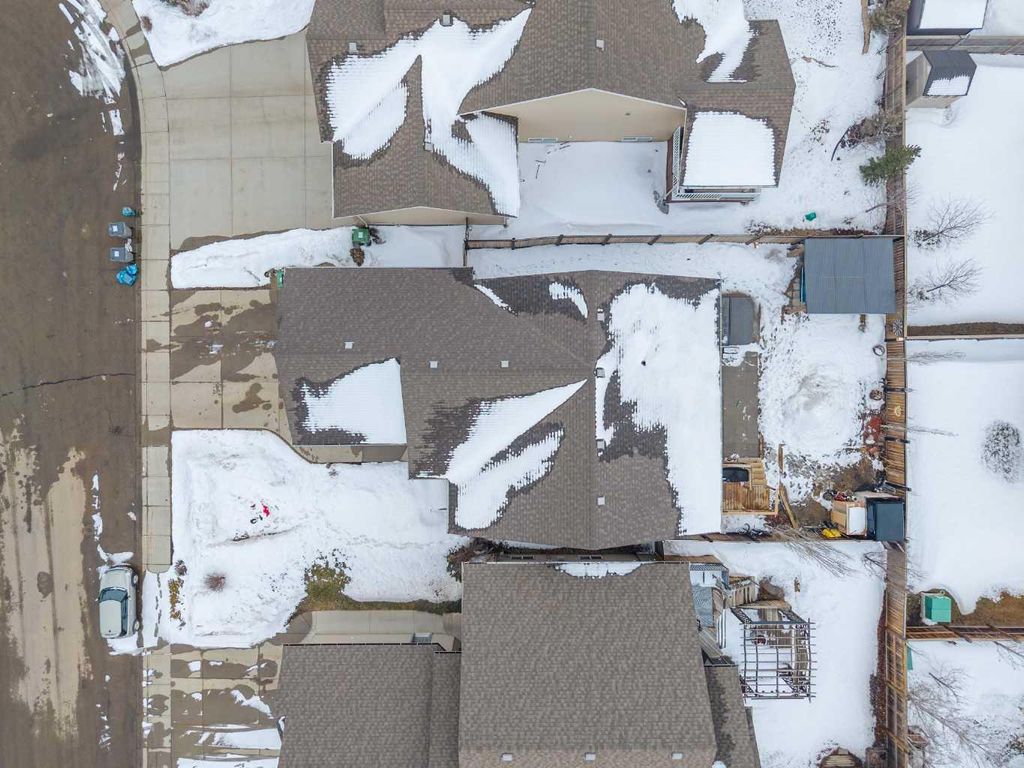 Photo of 5624 21 Street Close, Lloydminster, AB T9V 3N2 (MLS # A2300769)