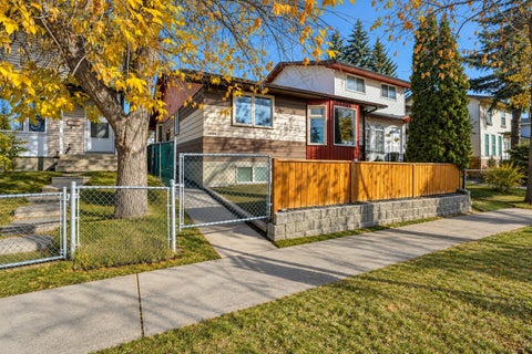 Photo of 4304 44 Avenue NE, Calgary, AB T1Y 3E3 (MLS # A2350612)