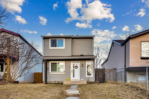88 Abingdon Crescent NE Calgary AB T2A 6S3