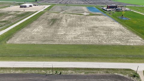 2 431029 Range Road 261 Rural Ponoka County AB T4J 1R4