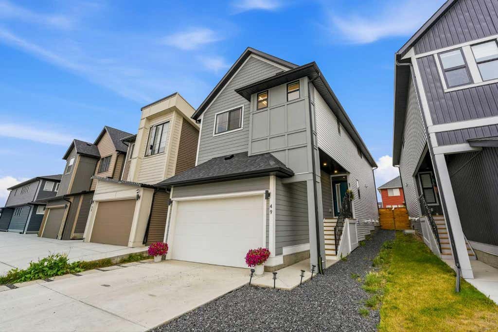 Photo of 49 Copperhead Road SE, Calgary, AB T2Z 5H1 (MLS # A2337983)