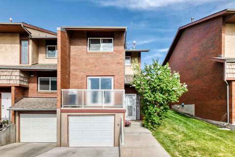 Photo of 1305 Glenmore Trail SW #208, Calgary, AB T2V 4Y8 (MLS # A2316337)