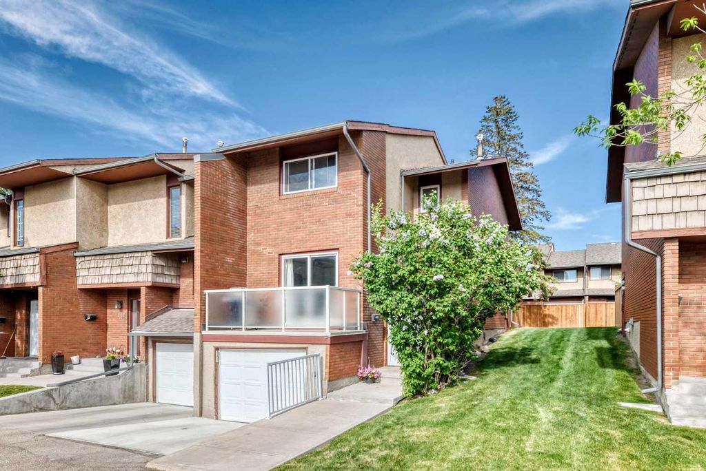 Photo of 1305 Glenmore Trail SW #208, Calgary, AB T2V 4Y8 (MLS # A2316337)