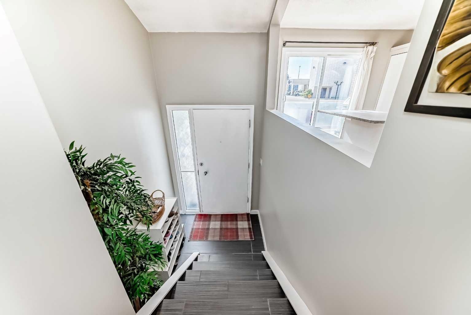 1305 Glenmore Trail SW 208