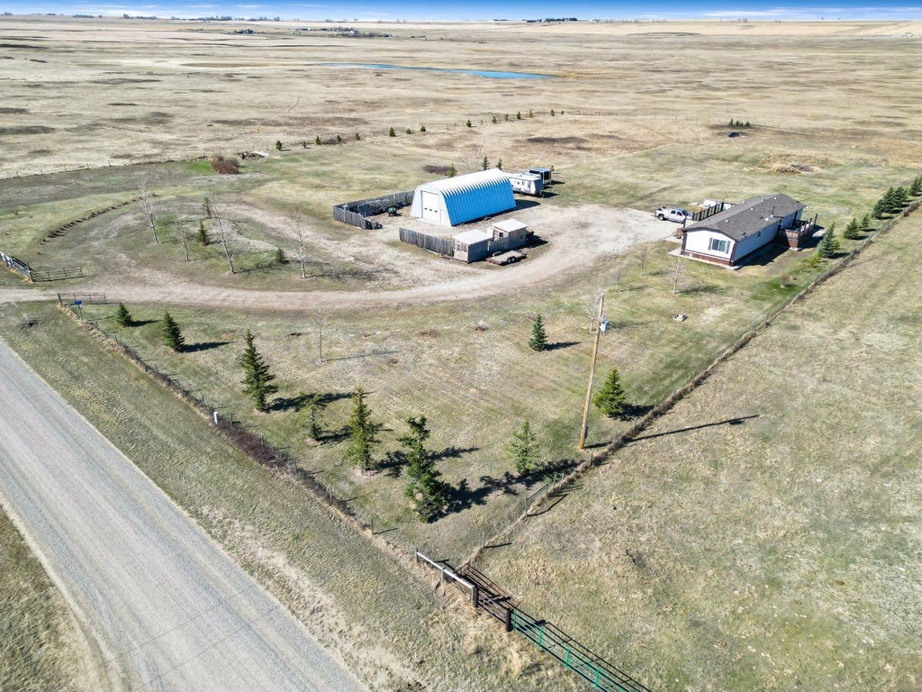 Photo of 232080 Range Road 250, Rural Wheatland County, AB T1P 1J6 (MLS # A2341114)
