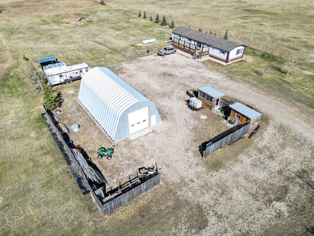 Photo of 232080 Range Road 250, Rural Wheatland County, AB T1P 1J6 (MLS # A2341114)