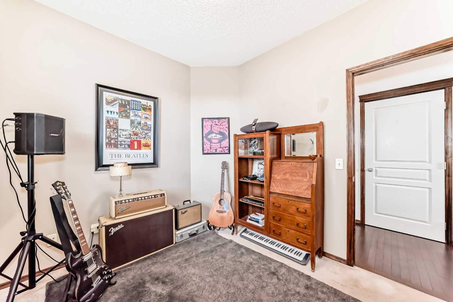 35 Chapalina Heath SE