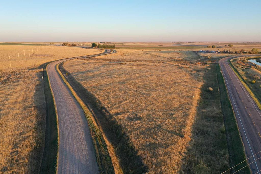 Photo of 5.10 M/L Acres, Hays, AB T0K 1B0 (MLS # A2265681)