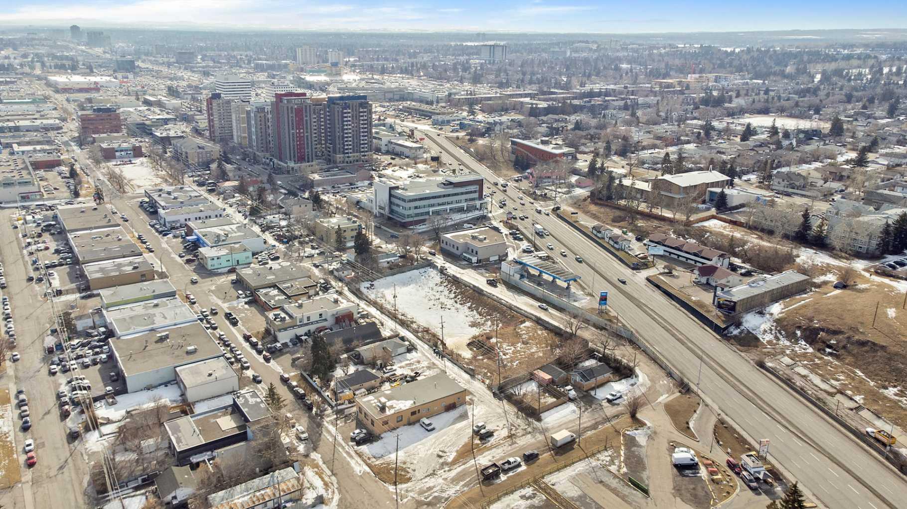 5320-5328 2 Street SW
