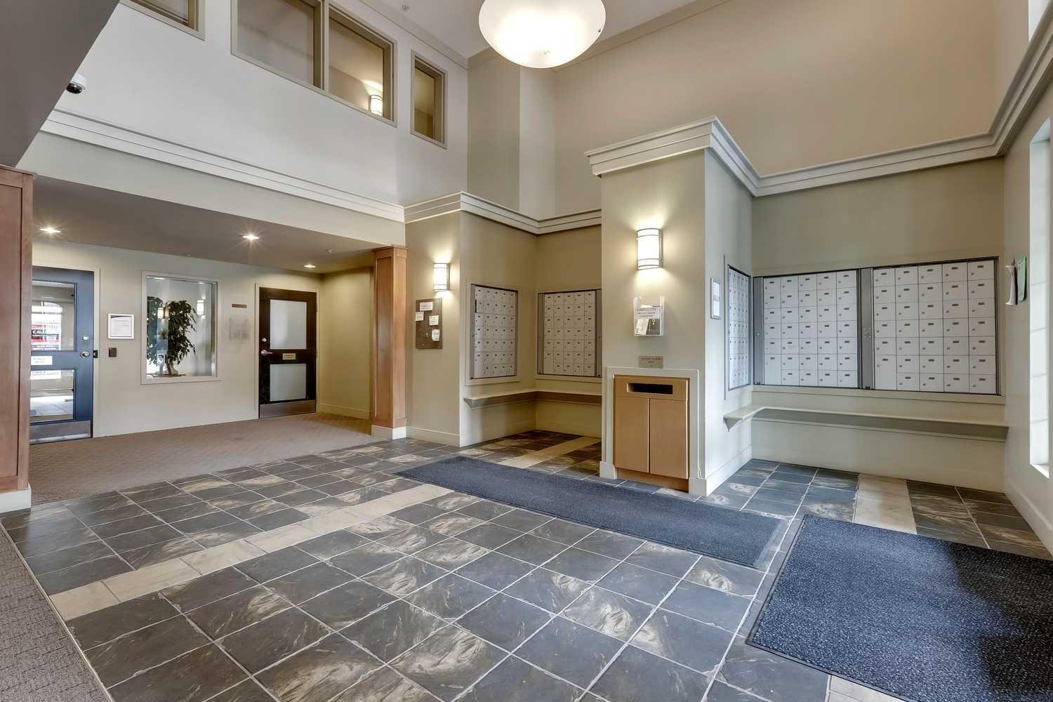 35 Richard Court SW 205