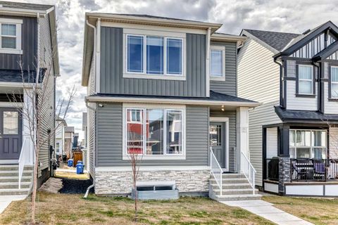 Photo of 121 Ambleside Heath NW, Calgary, AB T3P 1S4 (MLS # A2303332)