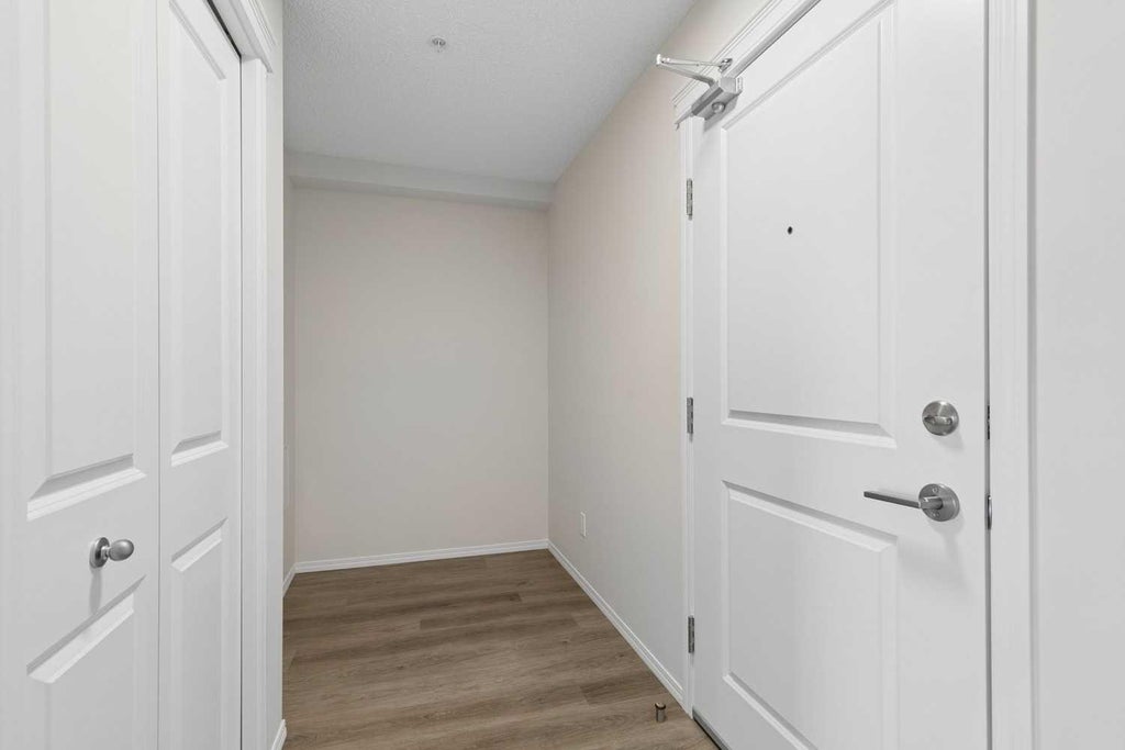 Photo of 115 Prestwick Villas SE #1304, Calgary, AB T2Z 0M8 (MLS # A2351941)
