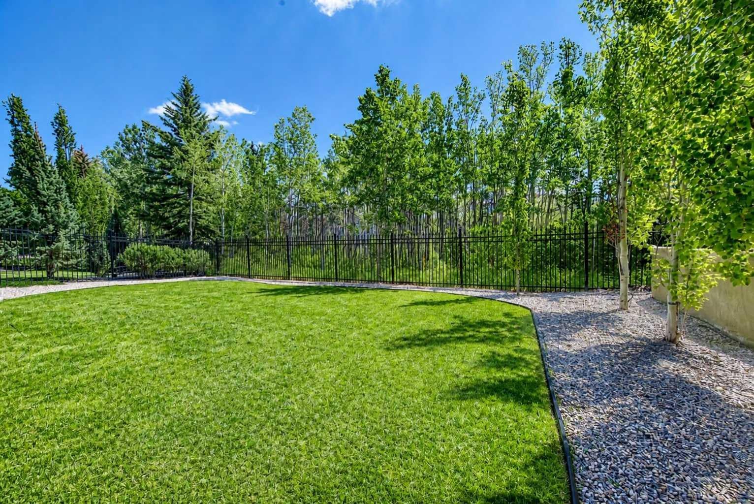 49 Aspen Ridge Green SW