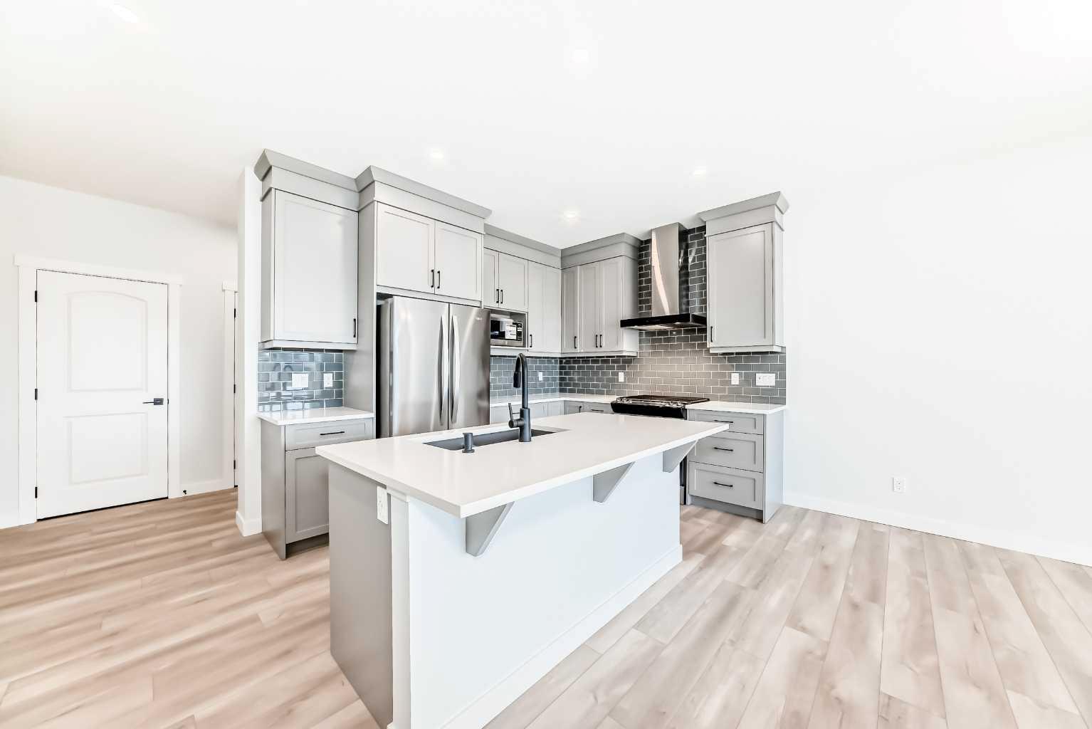 100 Wolf Hollow Villas SE