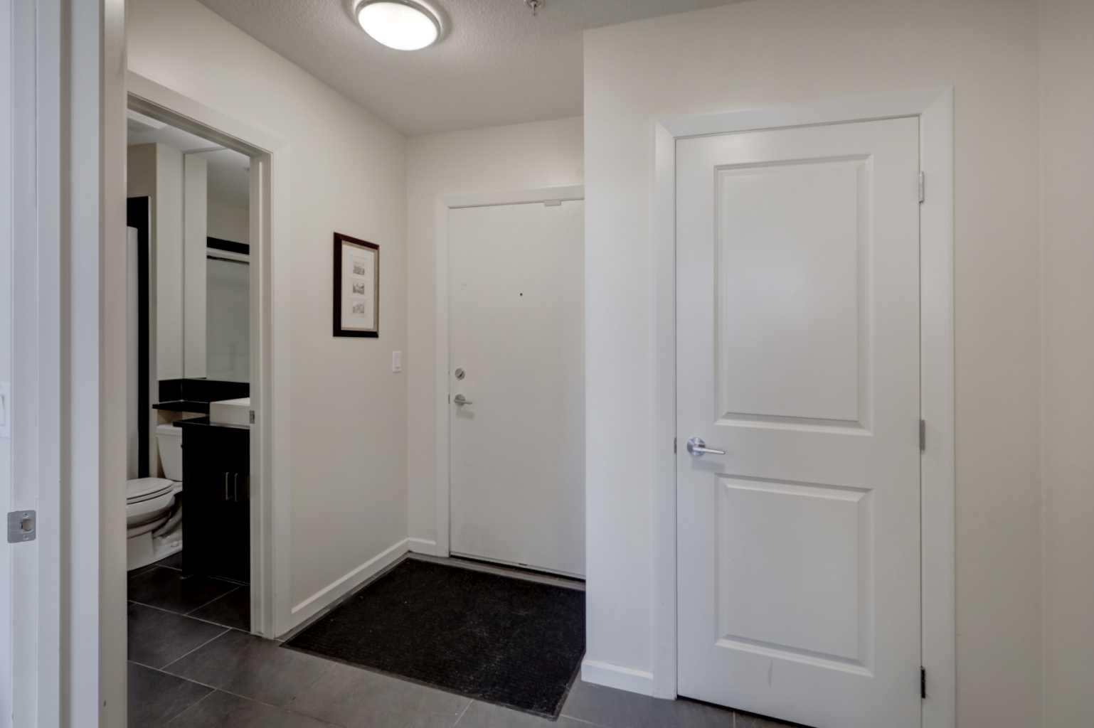 211 13 Avenue SE 1802