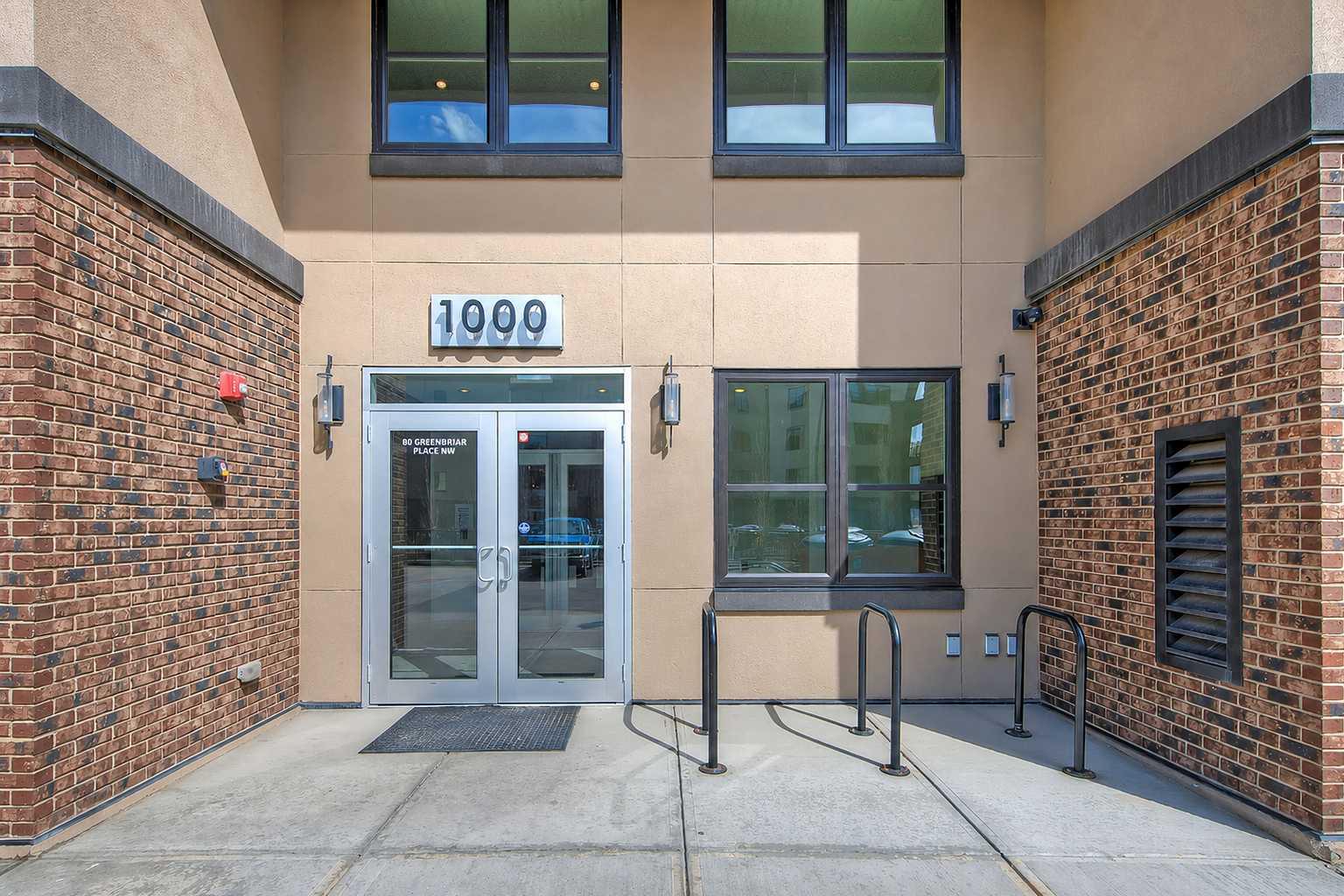 80 Greenbriar Place NW 1207