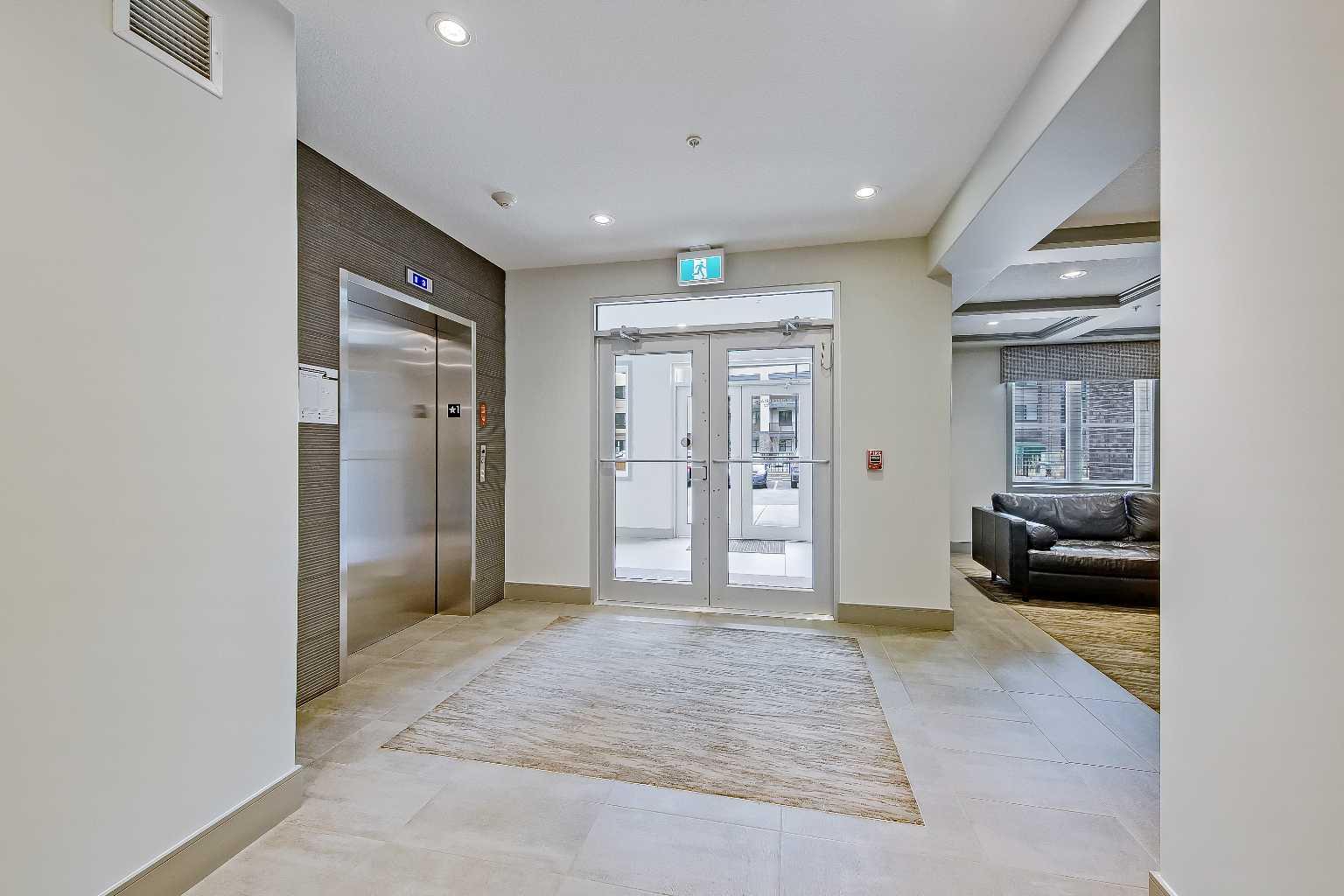 80 Greenbriar Place NW 1207