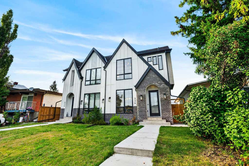 Photo of 236 30 Avenue NE, Calgary, AB T2E 2C9 (MLS # A2338359)