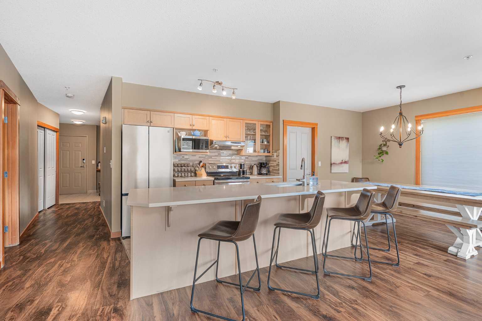 1120 Railway Avenue 206