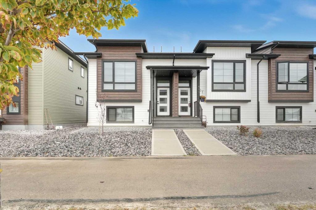 Photo of 355 Spruce Street, Springbrook, AB T4S 0P1 (MLS # A2264899)
