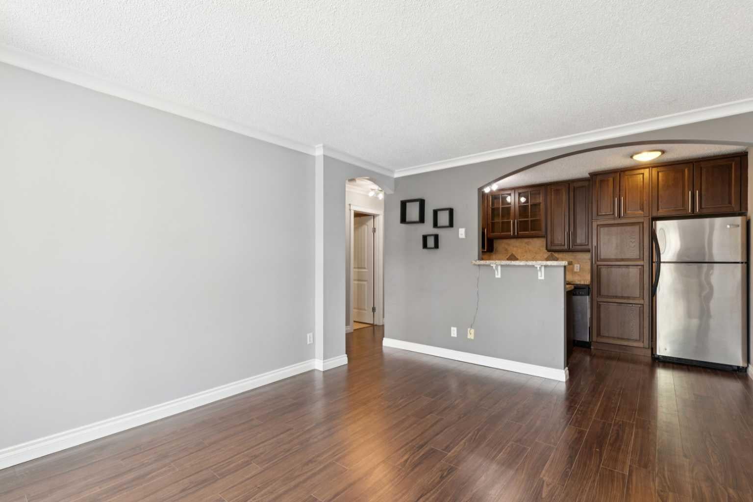 110 24 Avenue SW 302