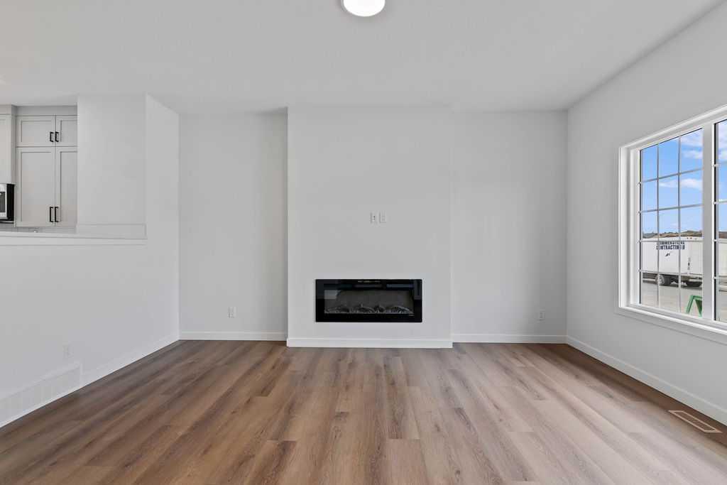 1029 Reynolds Crescent SW