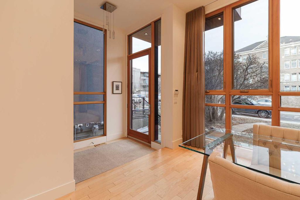 Photo of 1721 30 Avenue SW, Calgary, AB T2T 1P6 (MLS # A2284981)