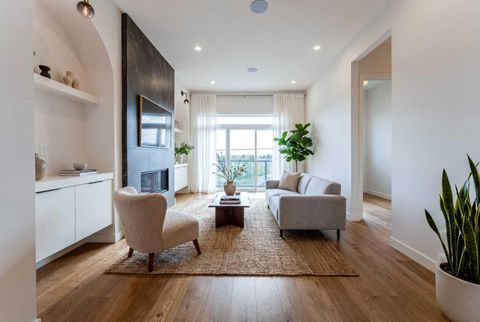Photo of 90 Hartford Road NW, Calgary, AB T2K 2A5 (MLS # A2310481)