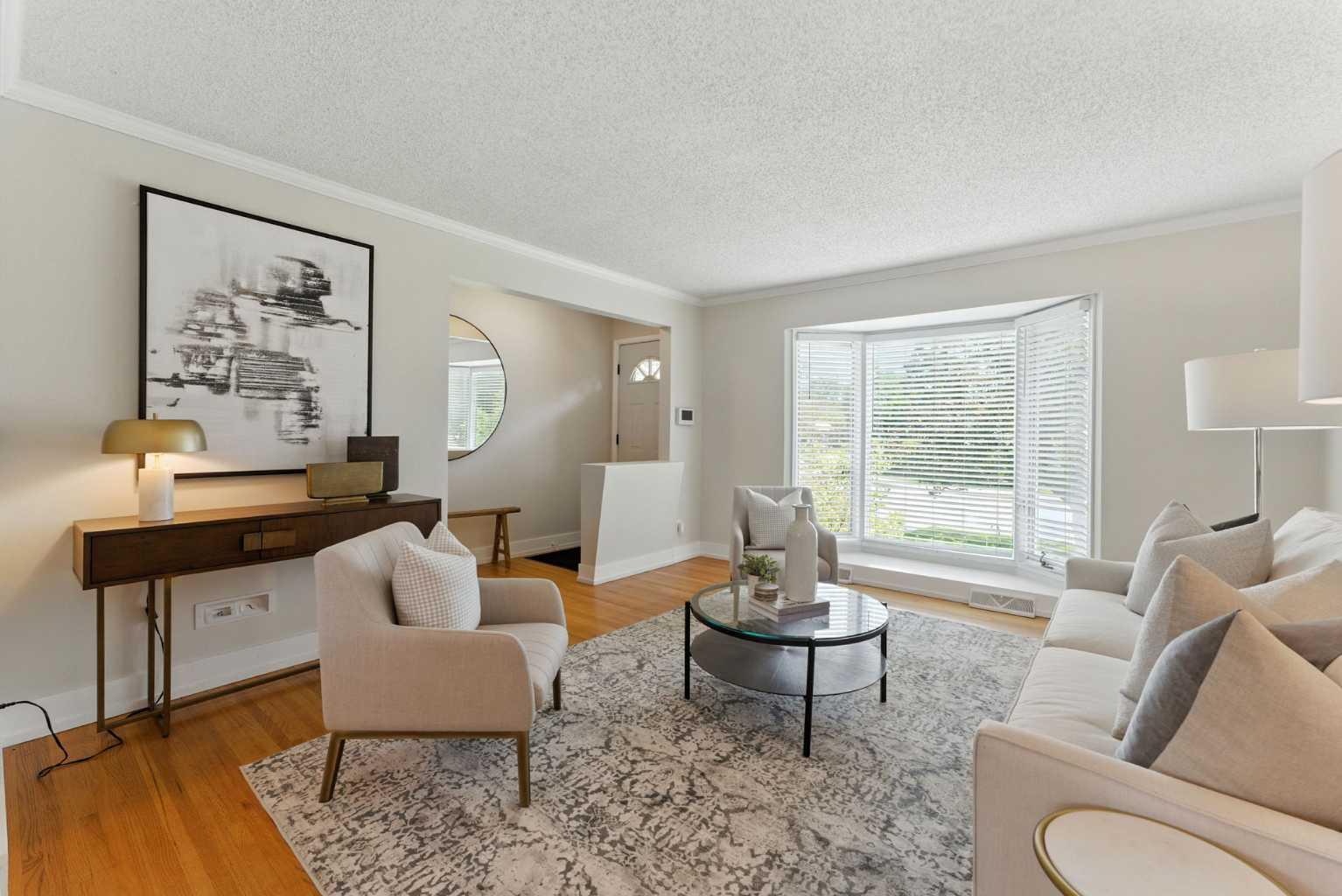 57 Gladeview Crescent SW