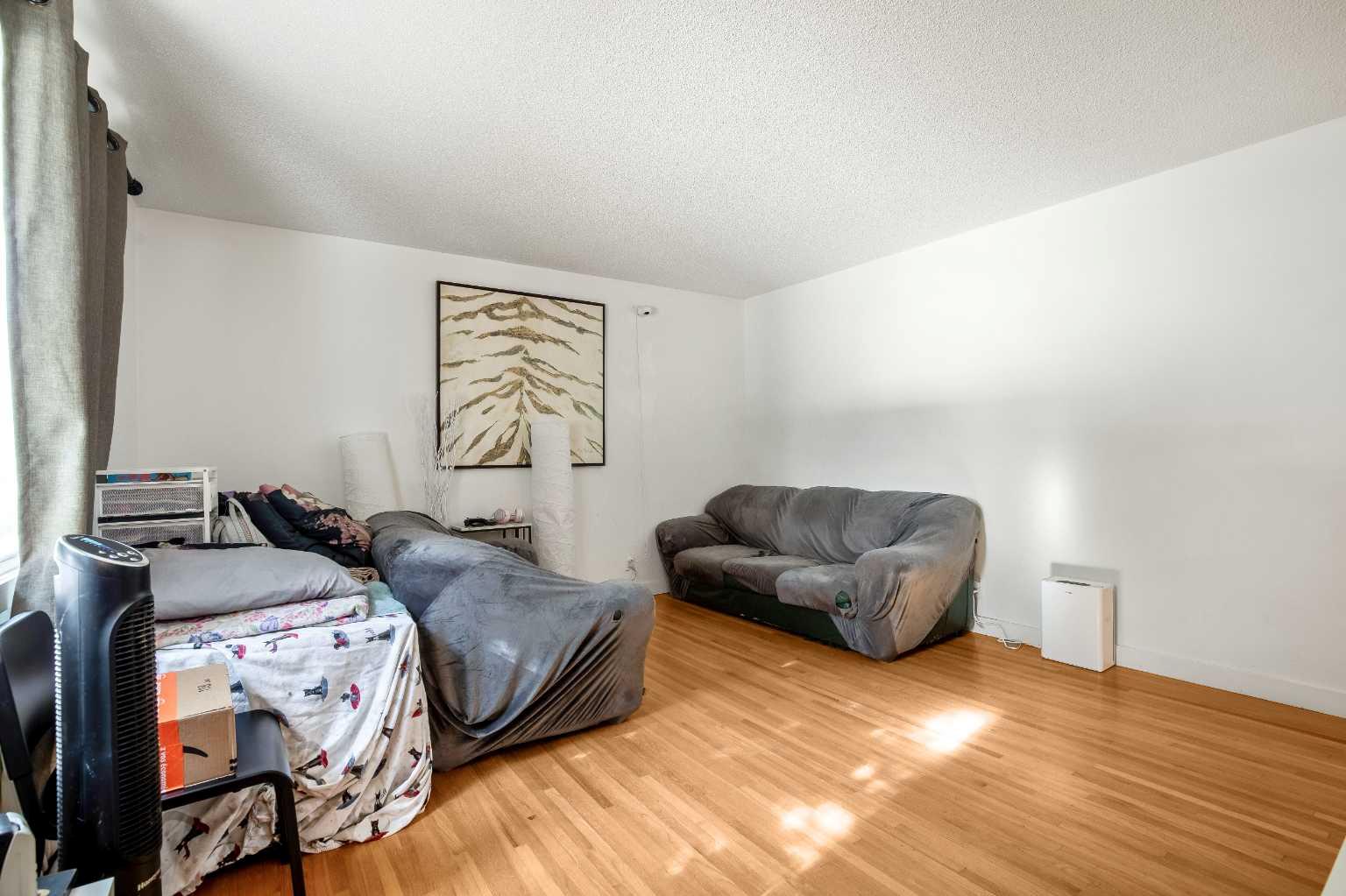 1986 Cottonwood Crescent SE