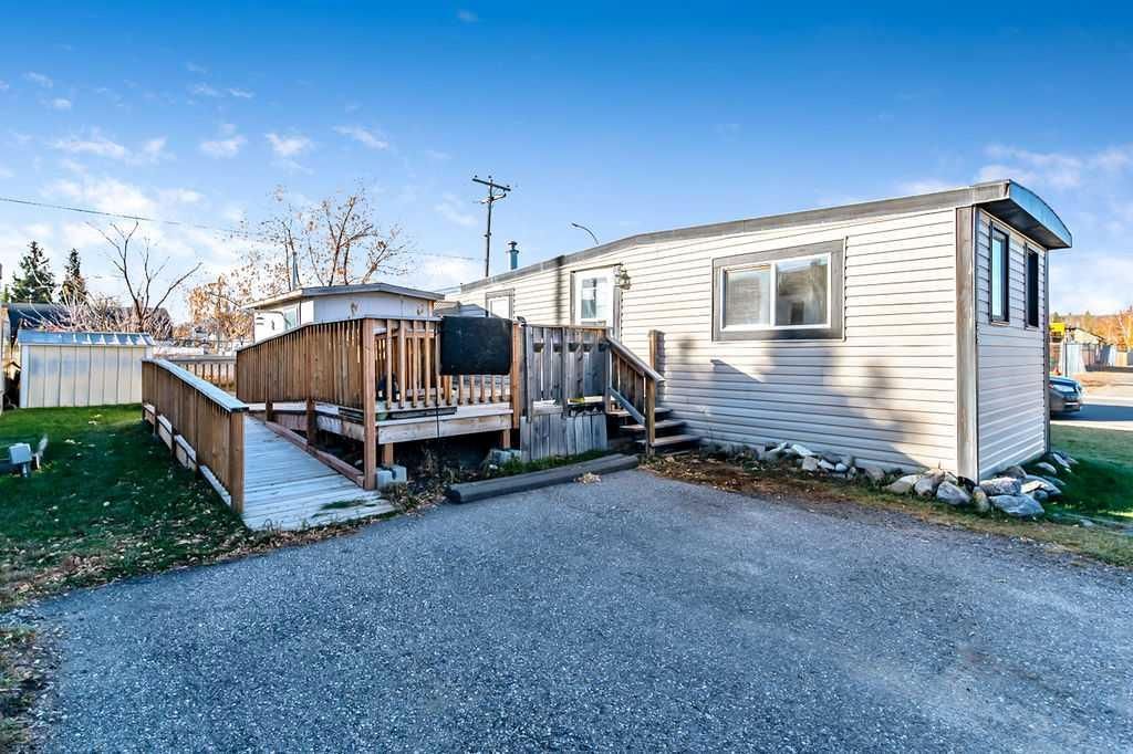 Photo of 112 1st Street SE #45, Diamond Valley, AB T0L 0H0 (MLS # A2266652)