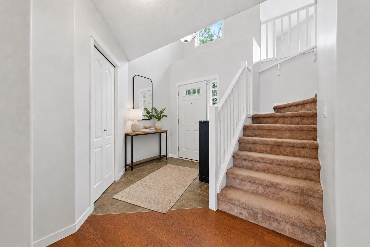 15 Cougarstone Court SW