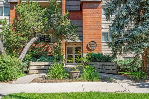 Photo of 222 5 Avenue NE #403, Calgary, AB T2E 0K6 (MLS # A2329337)