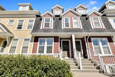 220 Mckenzie Towne Close SE Calgary AB T2Z 1A9