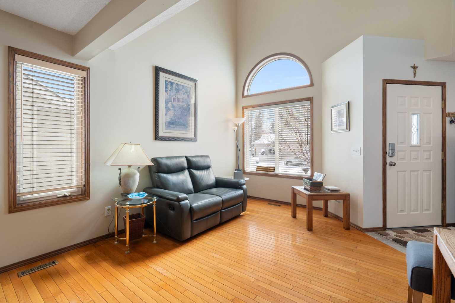 80 Chaparral Road SE