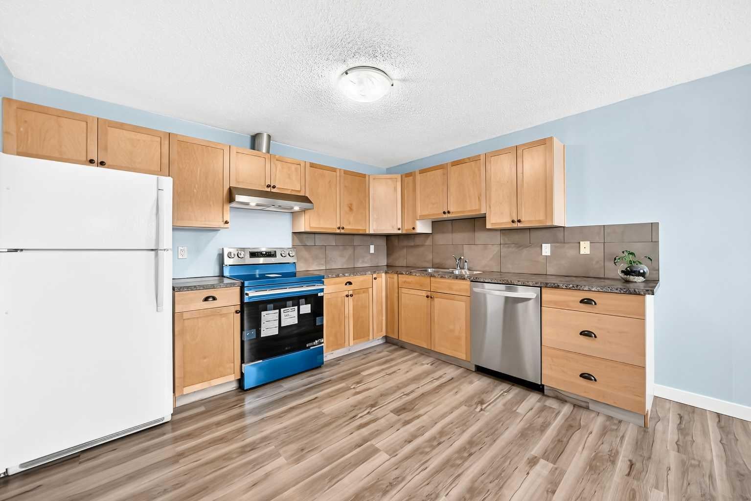 32 Macewan Park Link NW