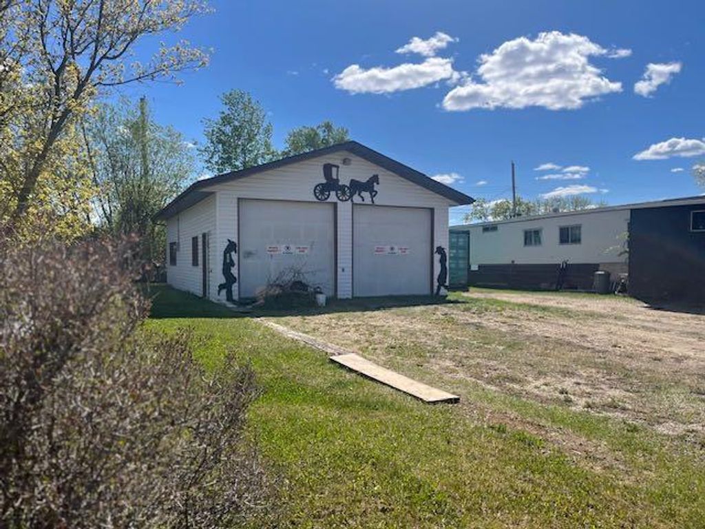 Photo of 10131 100 Avenue, Wembley, AB T0H 3S0 (MLS # A2312746)