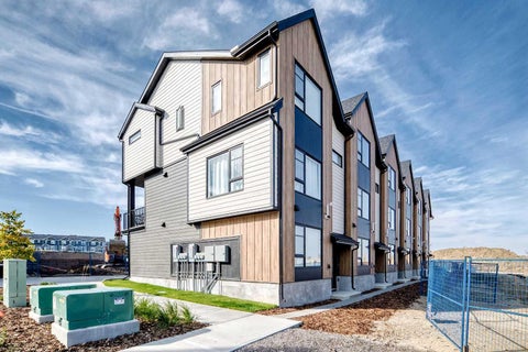 Photo of 199 Sage Hill Heights NW #405, Calgary, AB T3R 2B2 (MLS # A2347338)